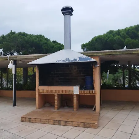 Neptuno Con Piscina En El Centro De * Platja d'Aro